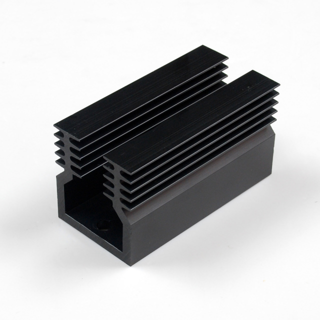SS390 1.7" x3.5" x1.8" Aluminum Black Heat Sink with TO-3 hole